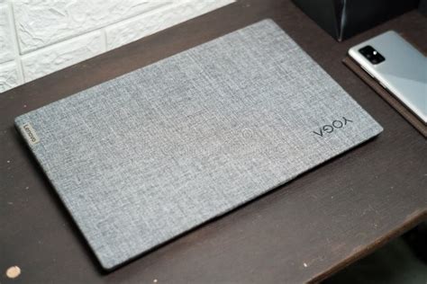 Lenovo Yoga Slim 7i Fabric Cover Editorial Photo - Image of desktop, concept: 202224971