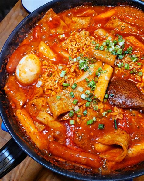 Rabokki – Ramen Tteokbokki – Korean Kitchen Cardiff