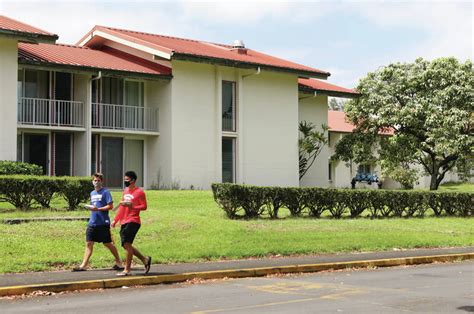 UH-Hilo enrollment dips again - Hawaii Tribune-Herald