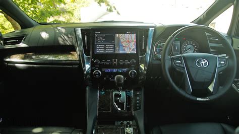 Toyota vellfire 2020 Executive Lounge Interior Car Photos - Overdrive