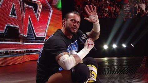 CM Punk Details Backstage Reaction Immediately After Pipe Bomb Promo - WrestleTalk