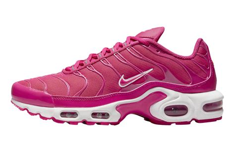 Nike Air Max Plus Hot Pink DR9886-600 - KicksOnFire.com