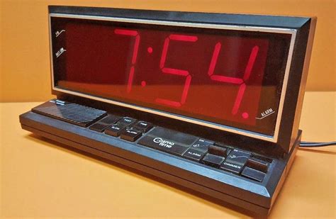 Vintage Cosmo Time Jumbo Digital LED Alarm Clock E805 Wood Grain 80s Snooze | Wecker