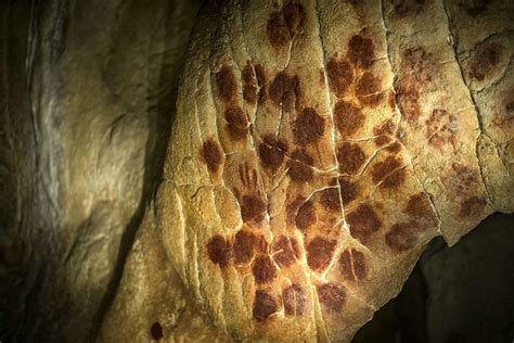 Mystery of Chauvet Cave Paintings Unlocked - artnet News