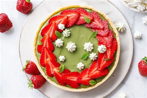 Matcha Strawberry Tart | Love and Olive Oil