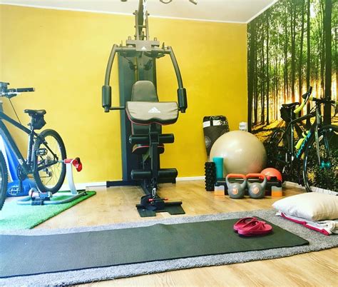 20 Home Gym Ideas for Designing the Ultimate Workout Room | Extra Space Storage