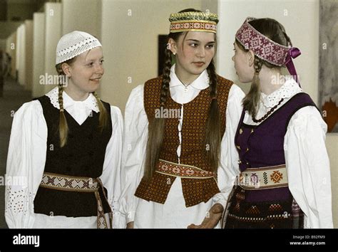 Girls in national dress at the Lithuanian artists exhibition Stock ...