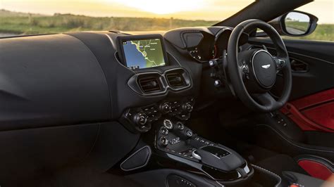 Aston Martin V8 Vantage 2018 Interior | Cabinets Matttroy