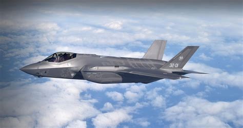 F35 JSF Joint Strike Fighter | Leonardo - Aircraft