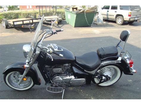 Buy 2006 Suzuki Boulevard C50 Black on 2040-motos