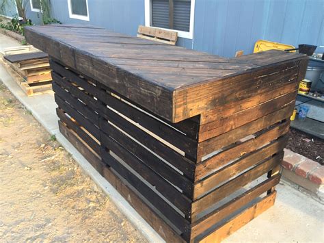 DIY Bar made from reclaimed pallet wood | Pallet bar diy, Pallet diy ...