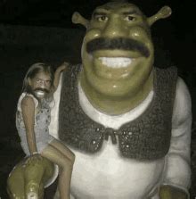 Shrek Smiling GIFs | Tenor