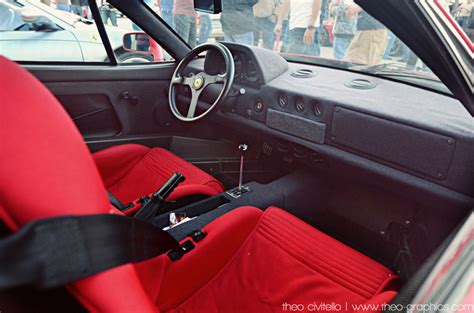 1987 Ferrari F40 Interior / Iconic Classic Cars: 1987 Ferrari F40 | Driving Seat | VIP Bulletin