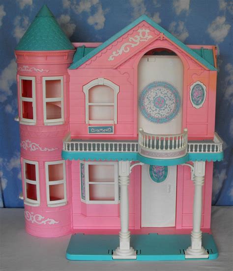 90s Barbie Dream House - DREAM CGW