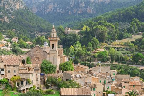 Valldemossa, Spain[3739 × 2503] : ImagesOfSpain