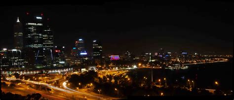 Perth City at night Night City, Perth, New York Skyline, Photography, Travel, Photograph, Viajes ...