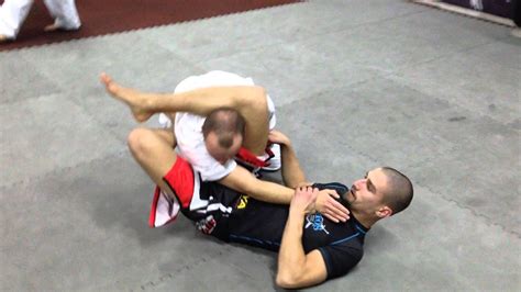 Triangle Choke - Brazilian Jiu Jitsu Intructional - YouTube