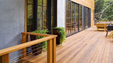 Cedar Decking Distributor | Russin