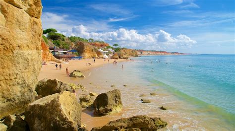 Praia dos Olhos de Água in Portugal | Expedia