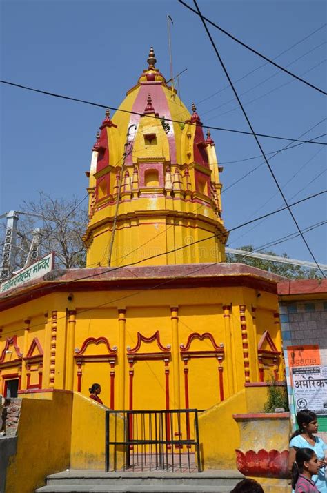 Temple in Rishikesh, India editorial stock image. Image of uttarakhand - 70233519