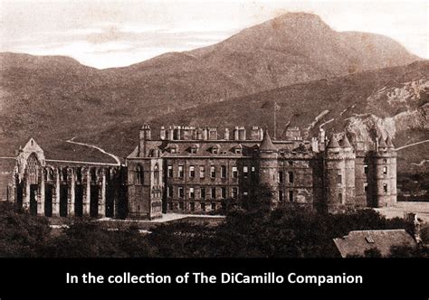 Holyrood Palace (Holyroodhouse) (The Palace of Holyroodhouse) - DiCamillo