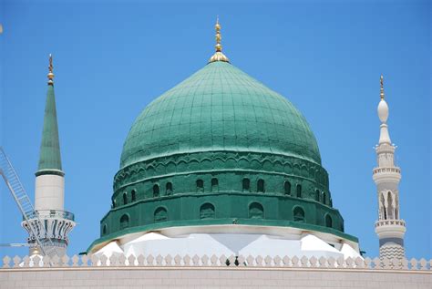 Masjid Nabawi Dome Grave