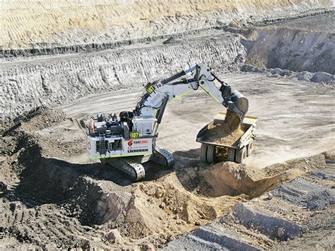 Refurbished Liebherr R 996 mining excavator goes back to work - TradeEarthmovers