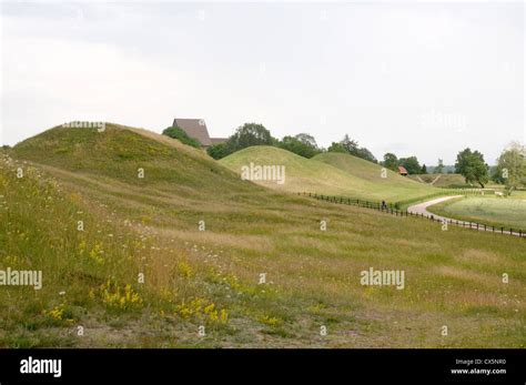 Gamla Uppsala old viking burial mounds mound Swedish Sweden traditional tradition funeral Stock ...