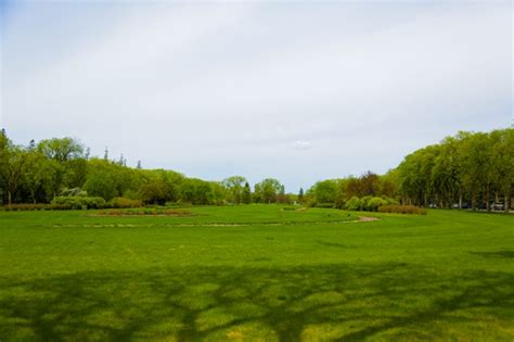 Exploring Assiniboine Park in Winnipeg, Canada | Wander The Map