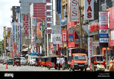 Main Street, Pettah, Colombo, Sri Lanka Stock Photo - Alamy