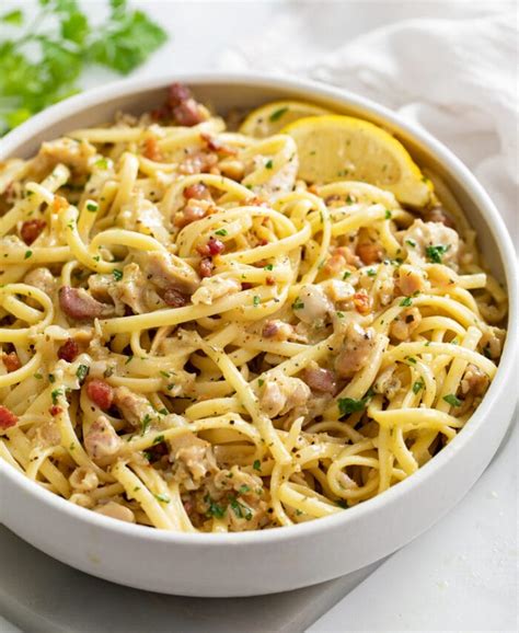 Linguine with Clams - The Cozy Cook