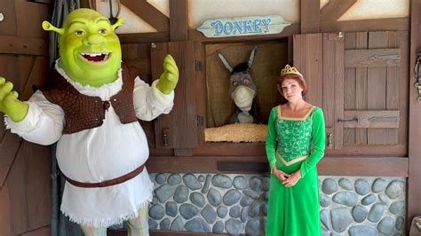 PHOTOS, VIDEO: New ‘Shrek’s Swamp Meet’ with Shrek, Fiona, and Donkey ...