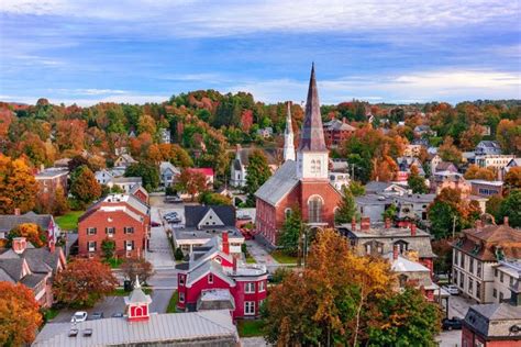 50 of the Most Charming Small Towns in America | Montpelier vermont, Best places to live, Small ...