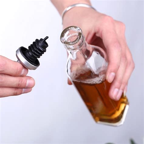 250ml 500ml 750ml Cooking olive oil spray bottle with metal nozzle , empty glass bottle for ...