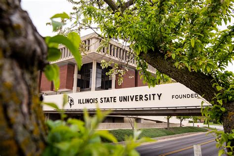 Photo gallery: Illinois State’s campus through the seasons - News - Illinois State