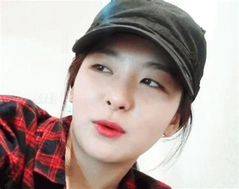 Seulgi Face Palm GIF - Seulgi FacePalm Seulgifacepalm - Discover ...