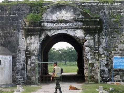 Jaffna Fort | AmazingLanka.com