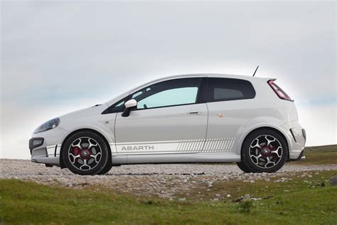 2010 Abarth Punto Evo - HD Pictures @ carsinvasion.com