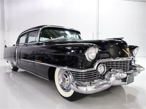 1954 Cadillac Series 60 Special Fleetwood (used by Marilyn Monroe)