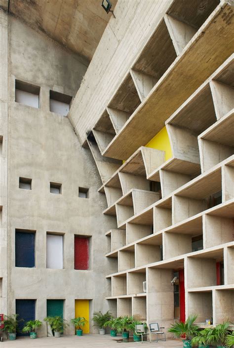 Le Corbusier’s utopian city Chandigarh, and its faded glory, captured in photos - Curbed