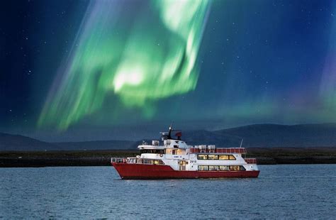 Iceland Northern Lights 2024 Tickets - Berry Donetta