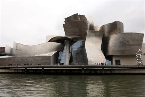 AD Classics: The Guggenheim Museum Bilbao / Gehry Partners | ArchDaily