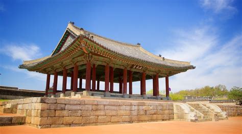 Visit Hwaseong Fortress in Suwon | Expedia