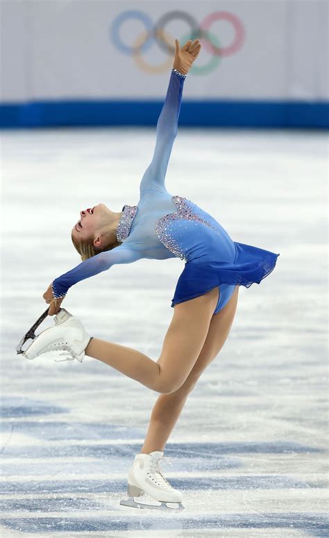 40 of the Best Olympic Figure Skating Outfits of All Time | Figure ...