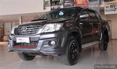 GALLERY: 2015 Toyota Hilux TRD Sportivo