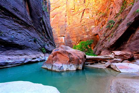 The Narrows, Zion National Park [3456 x 2304] [OC] : r/EarthPorn