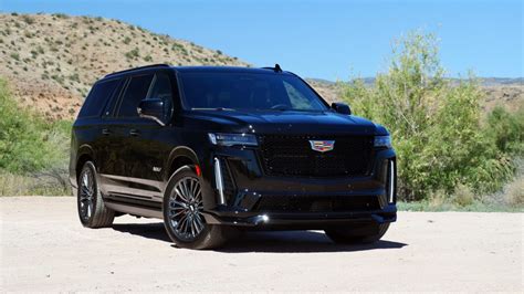 Cadillac News: 2023 Cadillac Escalade-V First Drive Review: 682 horses ...