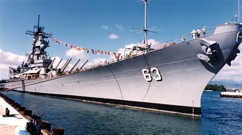 Why the Battleship USS Iowa Is So Famous In Retirement - 19FortyFive