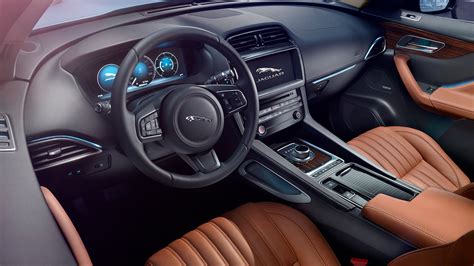 F-PACE Interior Features - Luxury SUV | Jaguar Jordan