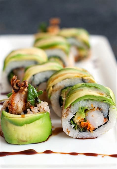 Dragon Roll Sushi recipe | Chefthisup